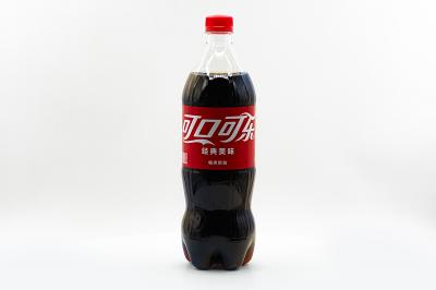 Напиток безалкогольный газированный Coca-Cola 1л